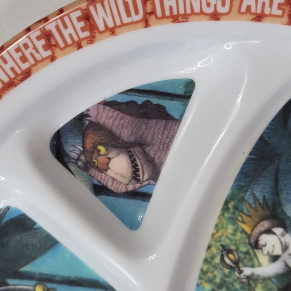 Lot of 3. Two Where the Wild Things are 3 section plates And Book. - Picture 6 of 16